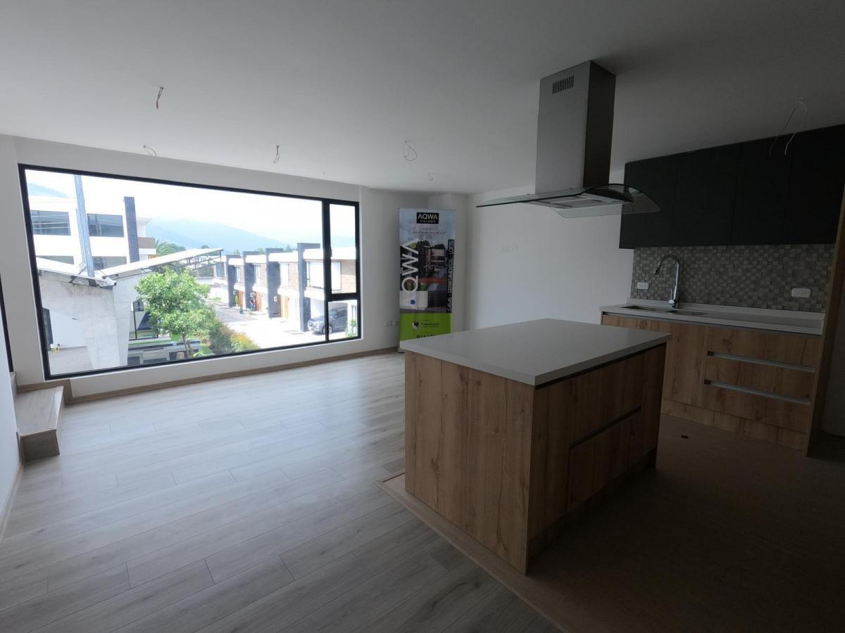 Scc. Venta Loft 2 Dorm. Tumbaco — imagen 10