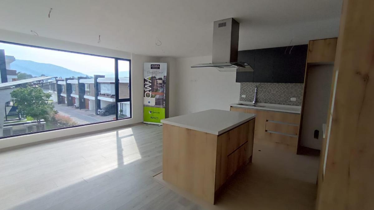 Scc. Venta Loft 2 Dorm. Tumbaco — imagen 9