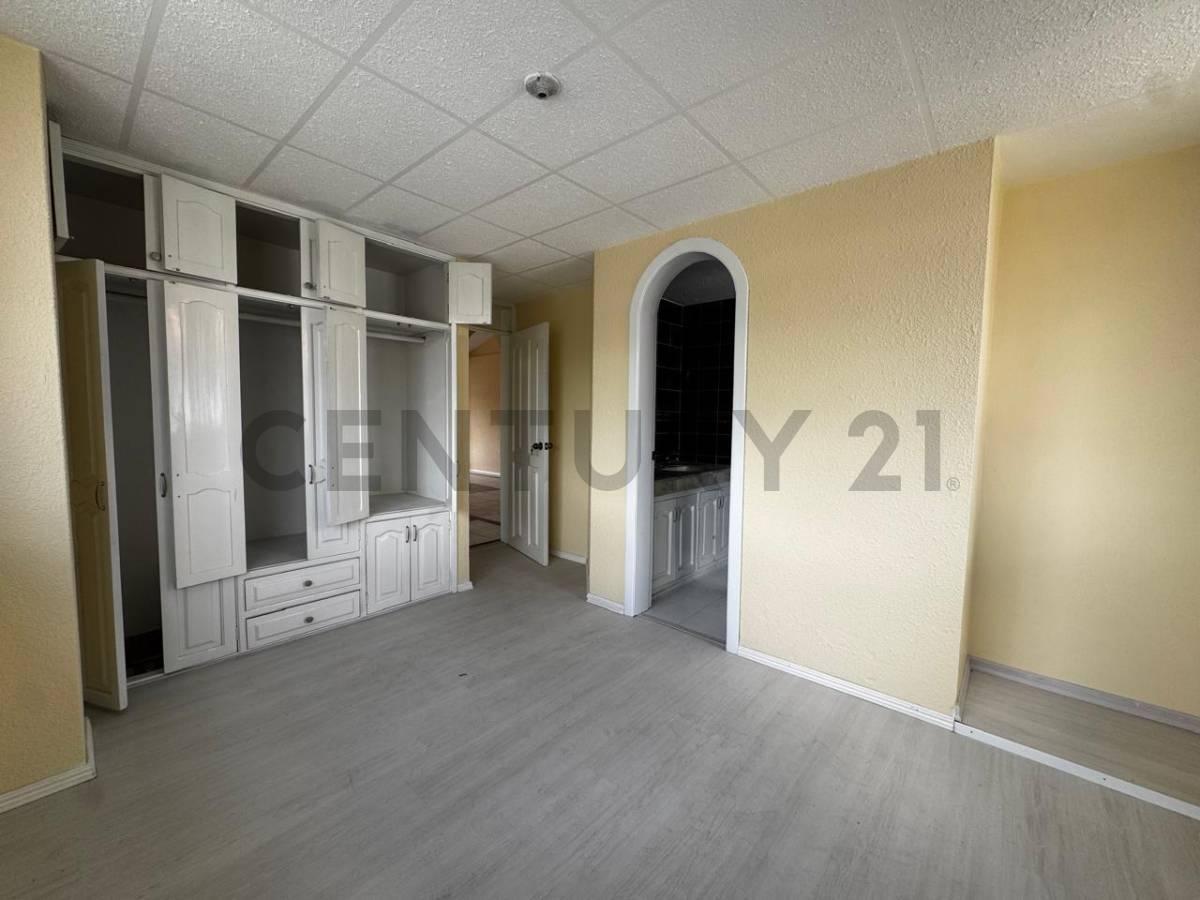 Casa Familiar en Venta de 4 Dorm. en Conocoto, Sector Santa María — imagen 8