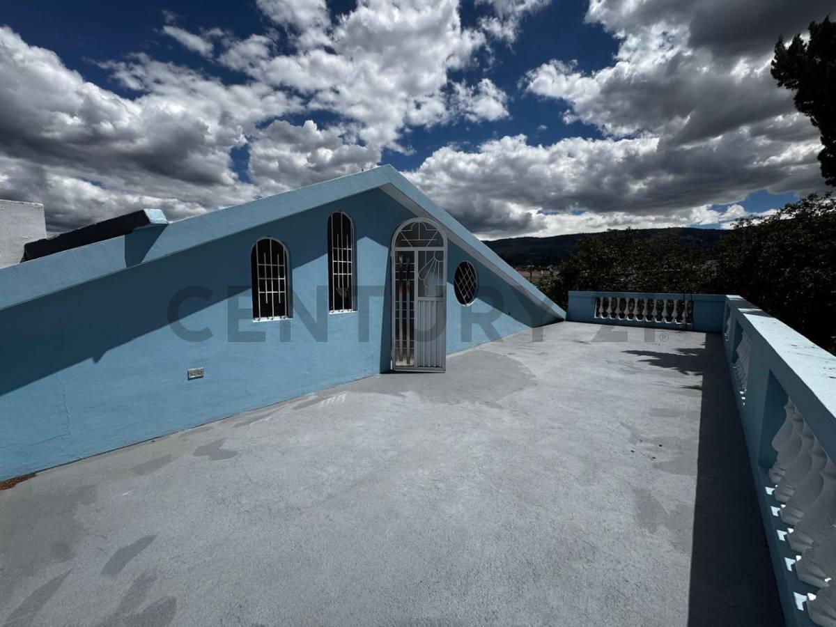 Casa Familiar en Venta de 4 Dorm. en Conocoto, Sector Santa María — imagen 3