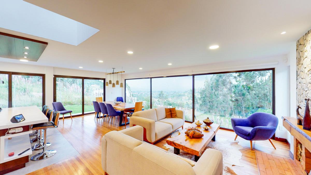 Casa de Miguel: Lujosa Mansión Amueblada. Azuay — imagen 3