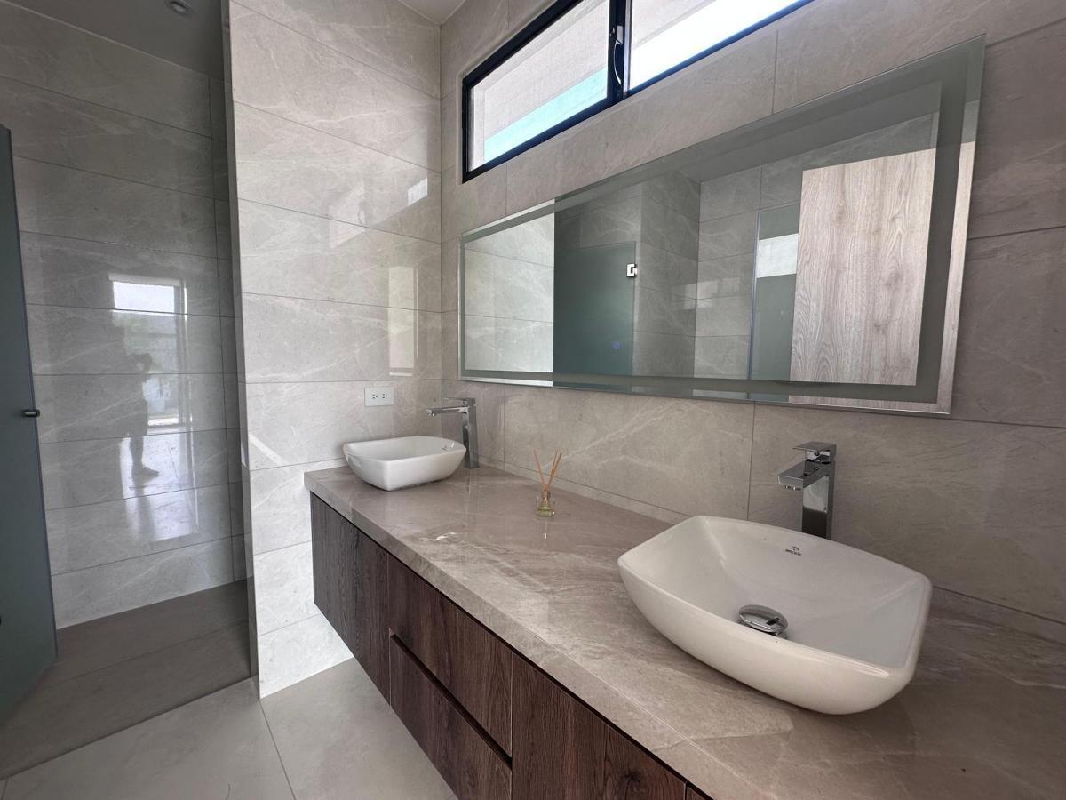Casa en Venta por Estrenar, Ciudad Celeste, Isla Celeste - Vía a Samborondón, Guayas — imagen 3