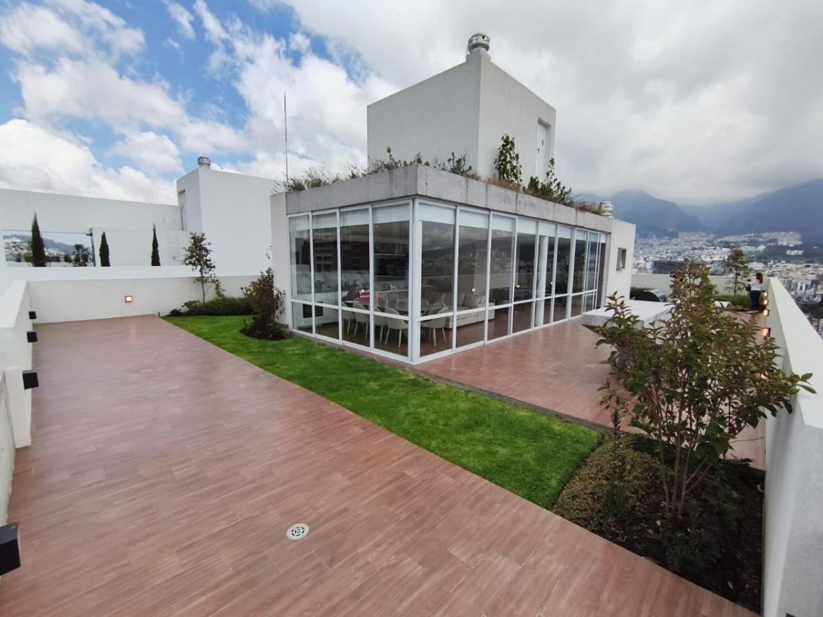 Venta Departamento con Balcon, 2 Dorm., Gonzalez Suarez — imagen 4