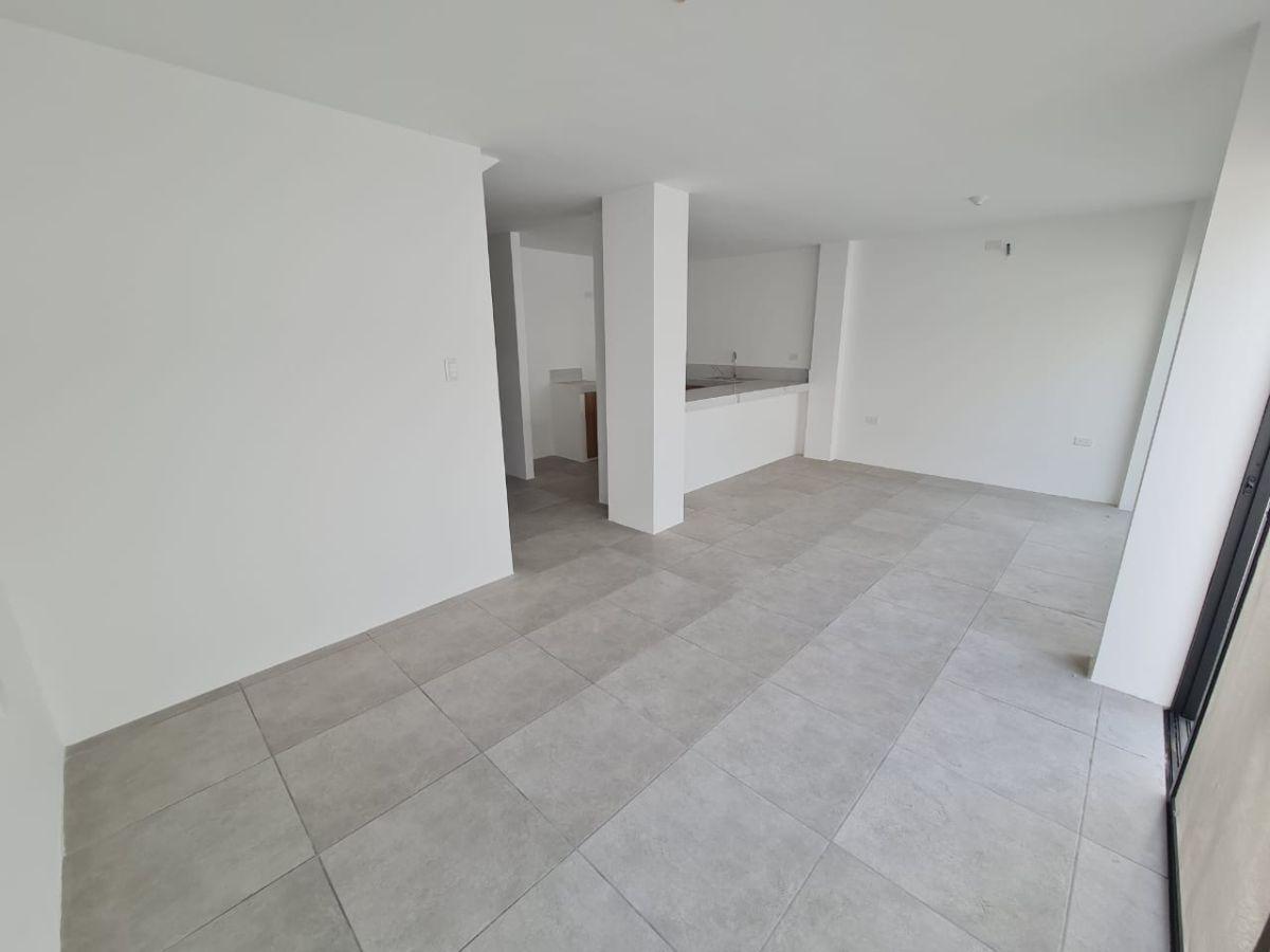 Venta de Casa Cuatro Habitaciones en Urbanización San Antonio/ Samborondon/aurora, Guayas — imagen 8