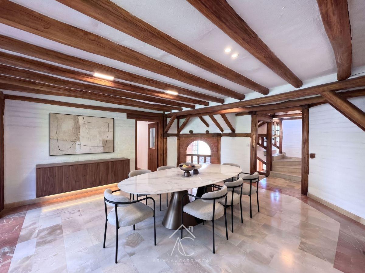 Casa en Venta con Jardin en La Urbanización El Condado — imagen 8