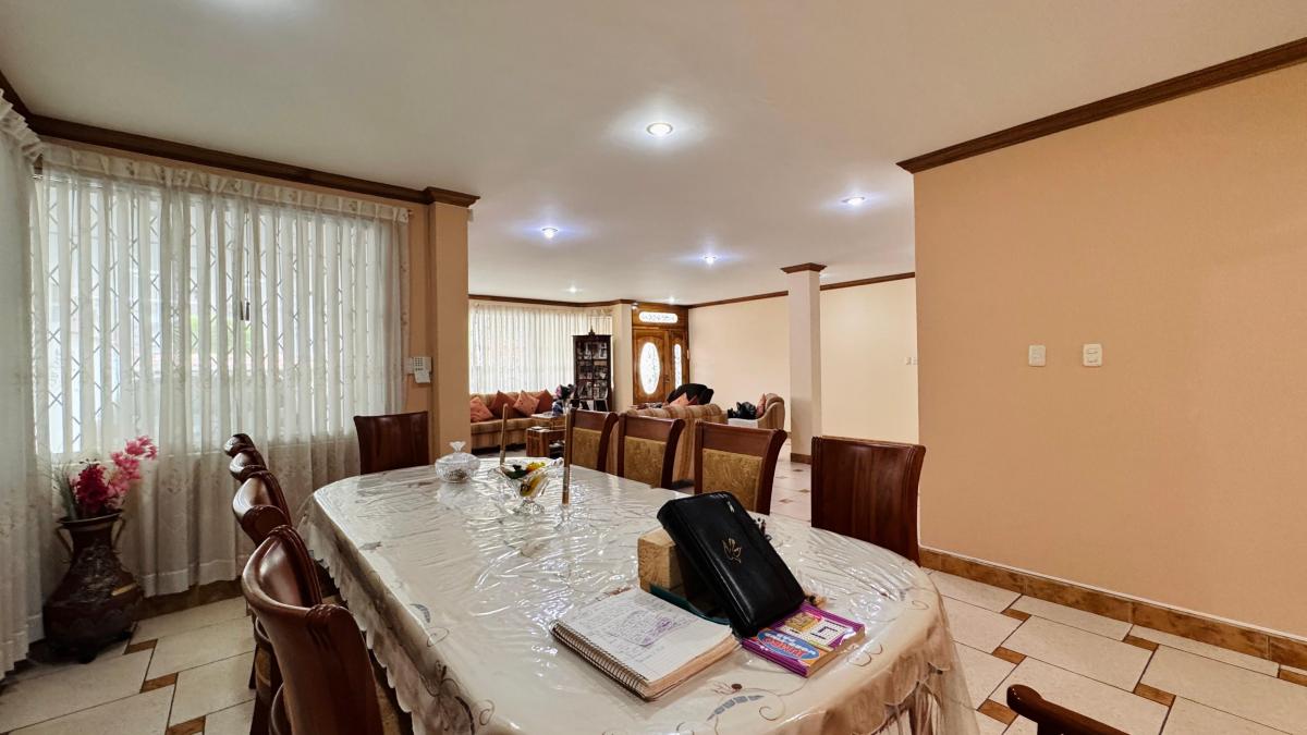 Casa de Venta Primavera II - Amplitud Total | 530 m² de Construcción | Sector Exclusivo — imagen 7
