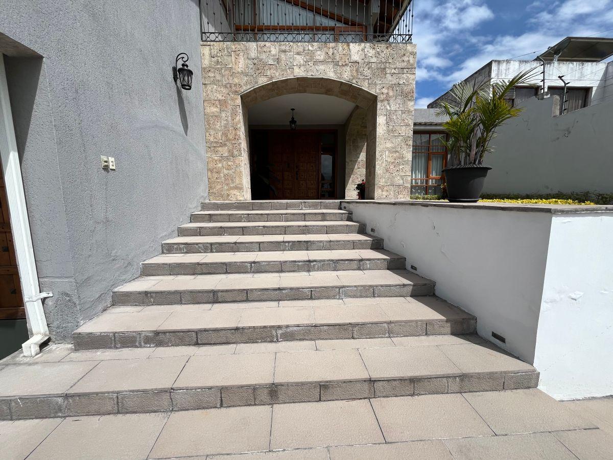 Cumbaya Jardines del Este Casa de Venta 1.108 m² — imagen 10