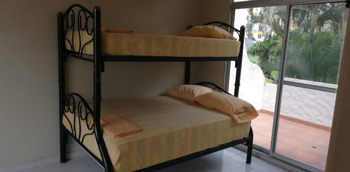Casa de 2 Habitaciones en Conjunto Privado en Tonsupa - Esmeraldas — imagen 4