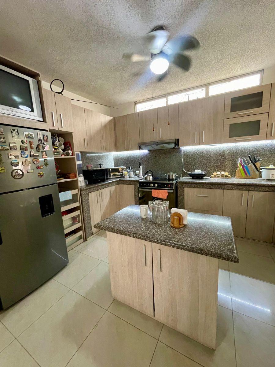 7706. Urb. Entre Ríos - Samborondon Km1.5, Vendo Casa Rentera Amoblada $220.000. Guayas — imagen 6