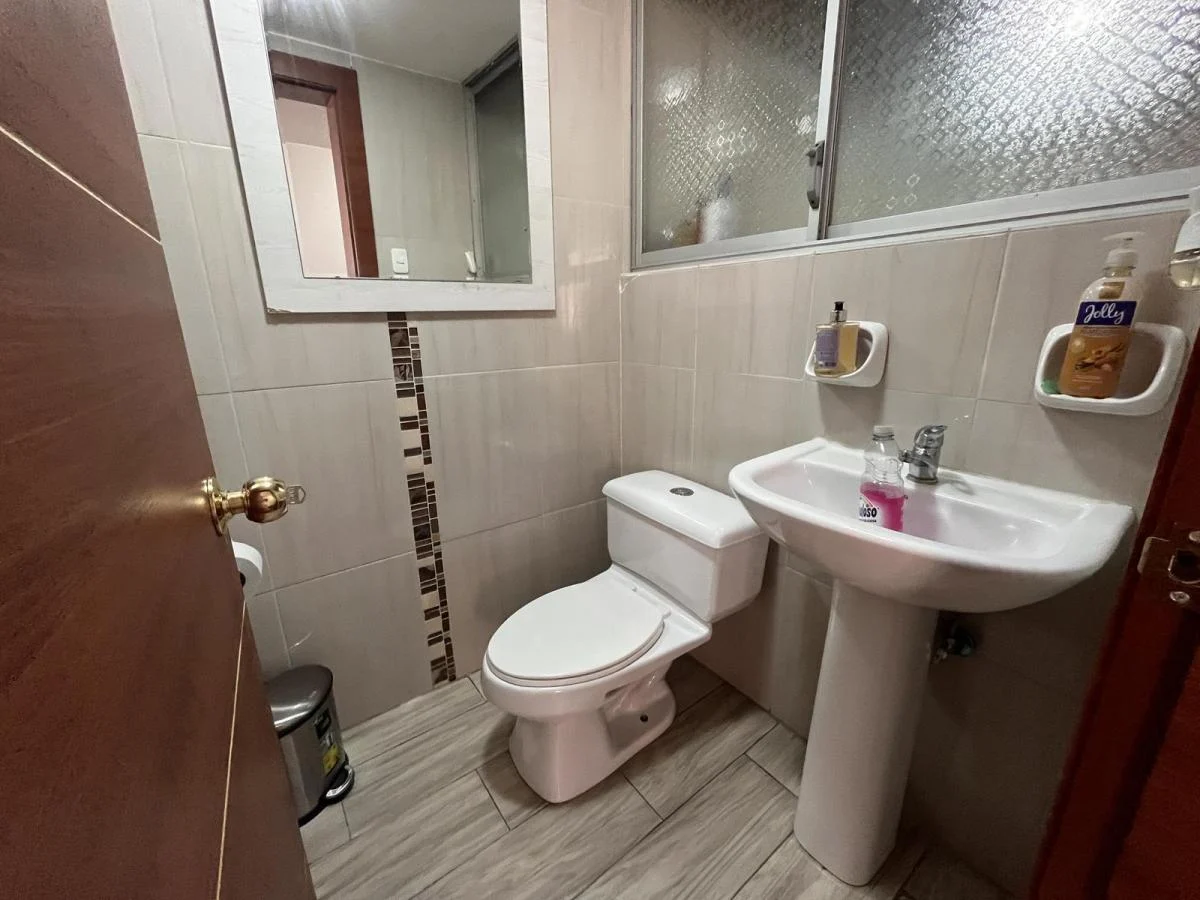 Departamento Remodelado de Venta en El Centro Norte de Quito — imagen 9
