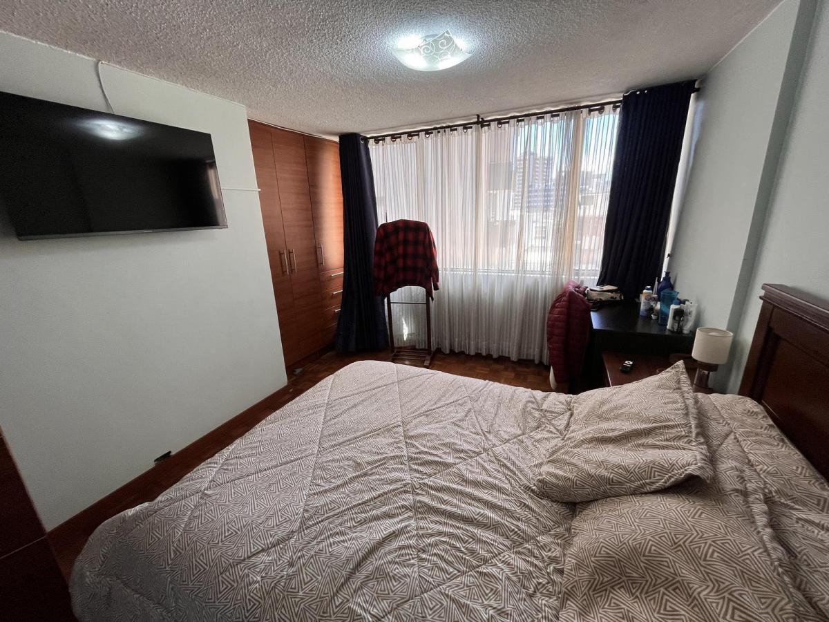 Departamento Remodelado de Venta en El Centro Norte de Quito — imagen 8