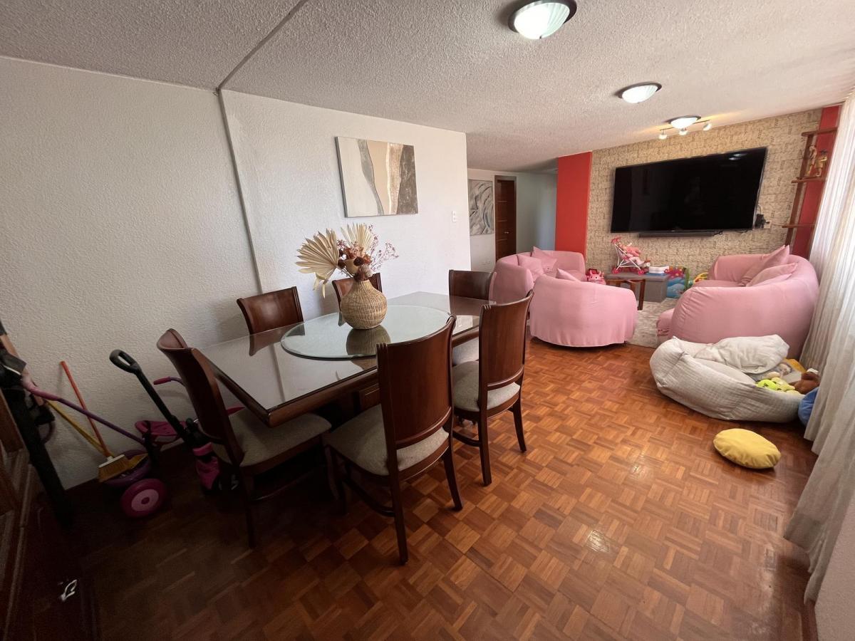Departamento Remodelado de Venta en El Centro Norte de Quito — imagen 4