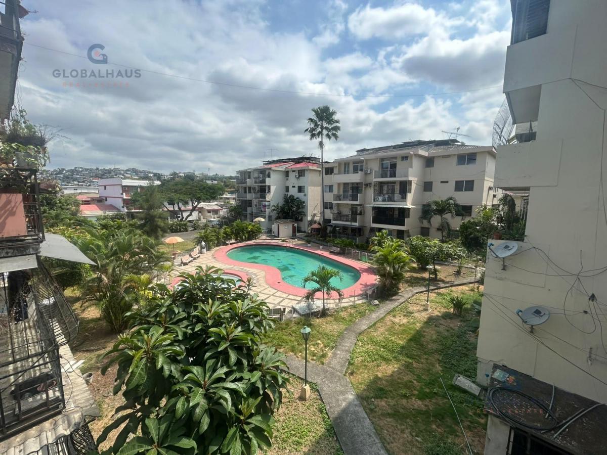 Vendo Departamento Edificio Viviendas y Jardines Conjunto Cerrado Urdesa Central 3 Hab m. H. Guayas — imagen 4