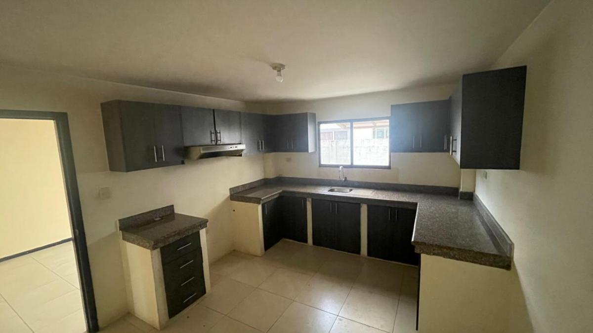 Venta Casa, La Rioja, Etapa Asturias (Franmo), Guayas — imagen 8