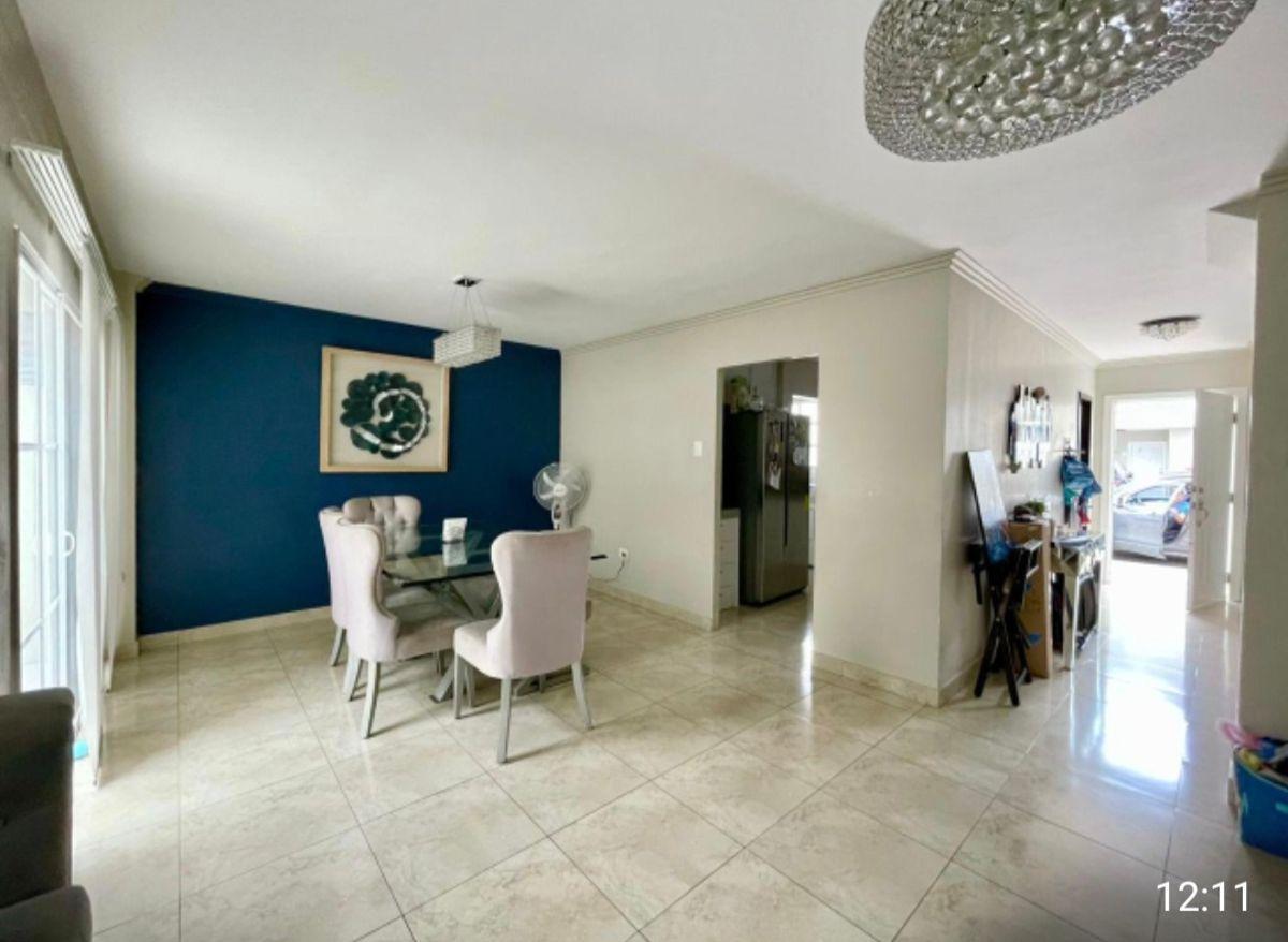 Linda Casa de Venta de 3 Habitaciones en Casa Laguna. Guayas — imagen 9