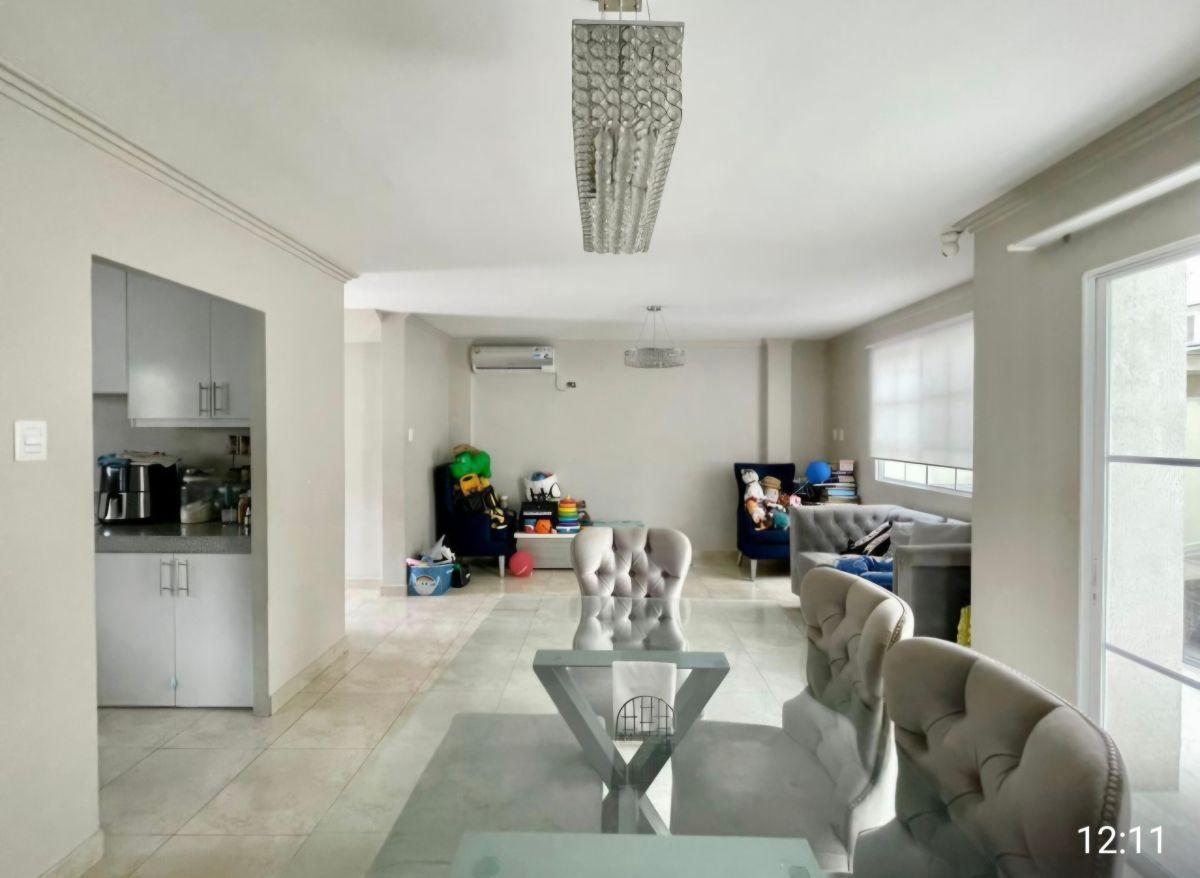 Linda Casa de Venta de 3 Habitaciones en Casa Laguna. Guayas — imagen 8