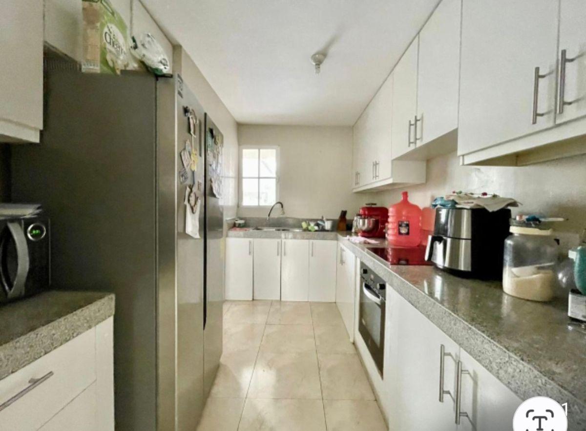 Linda Casa de Venta de 3 Habitaciones en Casa Laguna. Guayas — imagen 7