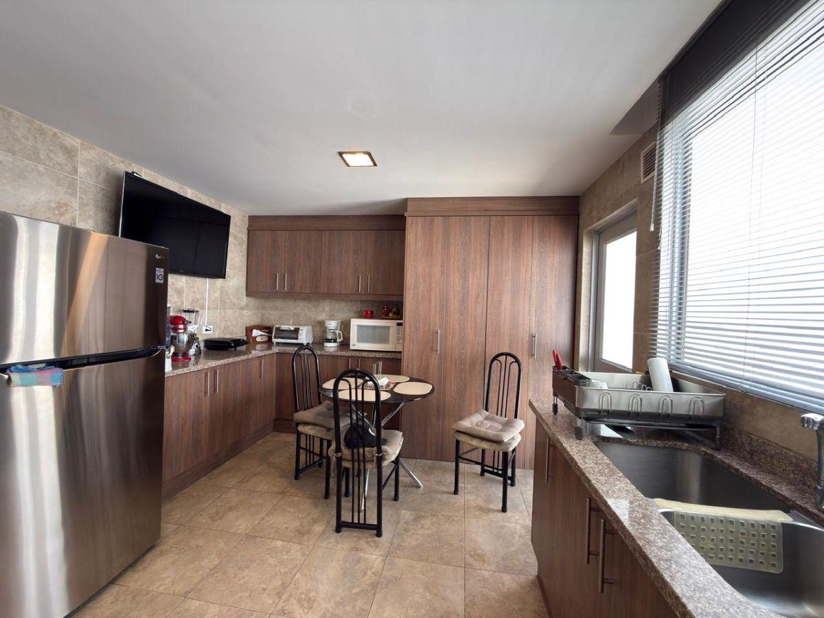 Casa de Venta, La Ceramica, Cerca a Supermaxi, Mega Kiwy, Mega Coral — imagen 8
