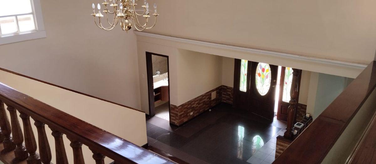 Casa 3 Dorm. de Venta Cumbaya Sector El Reservorio Dentro de Urbanizacion Seguridad 24 - 7 — imagen 9