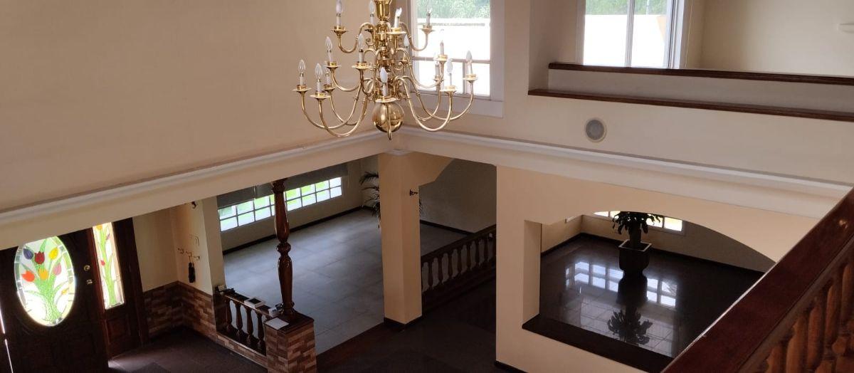 Casa 3 Dorm. de Venta Cumbaya Sector El Reservorio Dentro de Urbanizacion Seguridad 24 - 7 — imagen 7