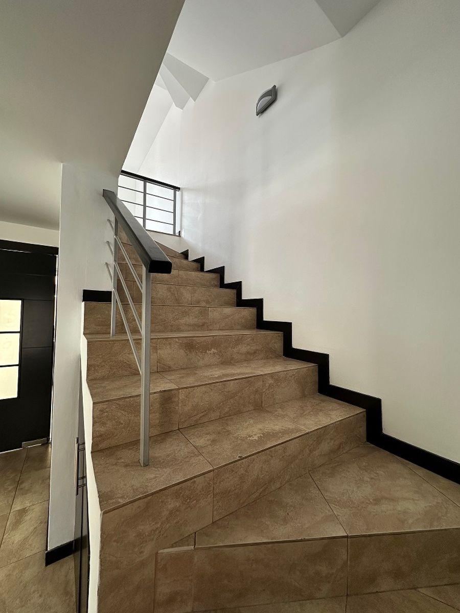 Venta Casa, 223 m² Área Total, Lumbisí, Cumbayá — imagen 4