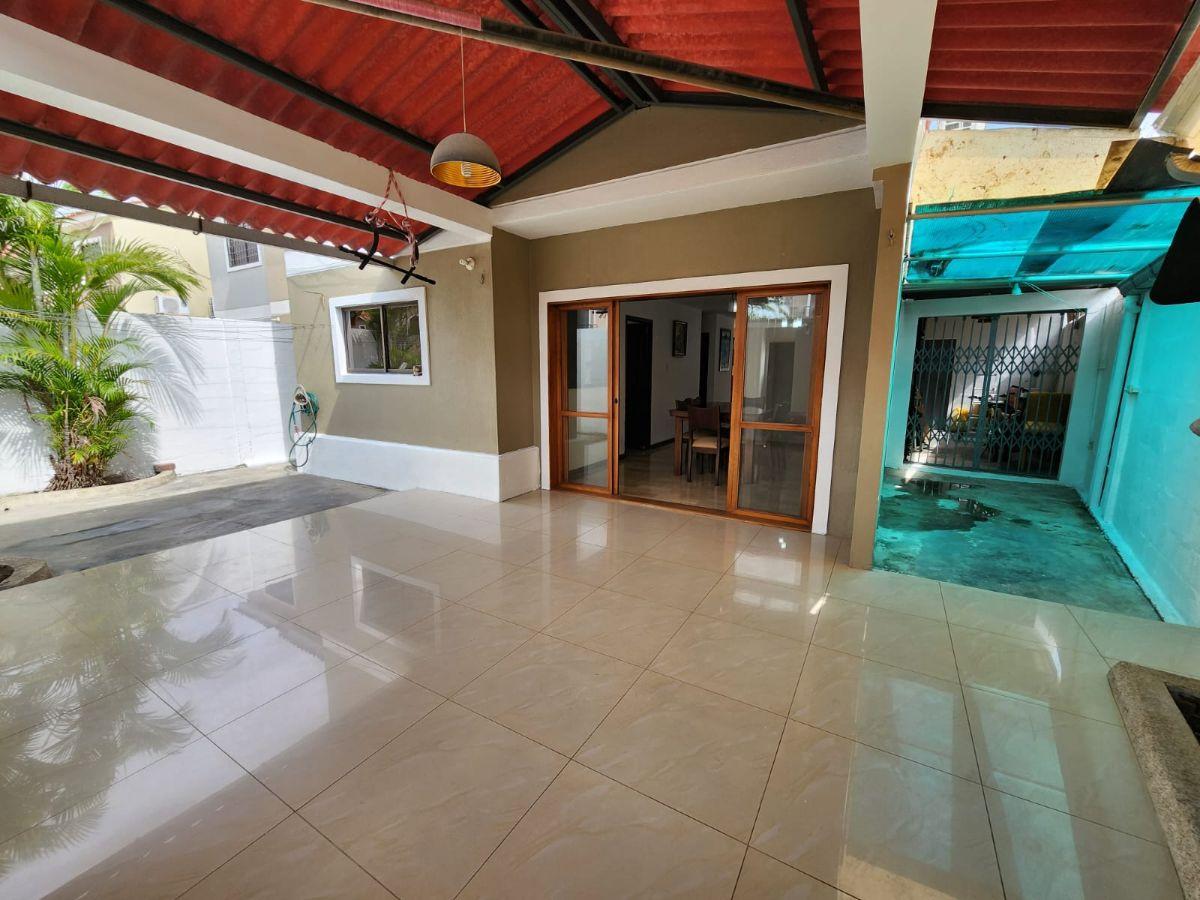 Casa de 240 m² de Terreno con 3 Dorm. en Venta en Vía a La Costa - m. Castro, Guayas — imagen 6