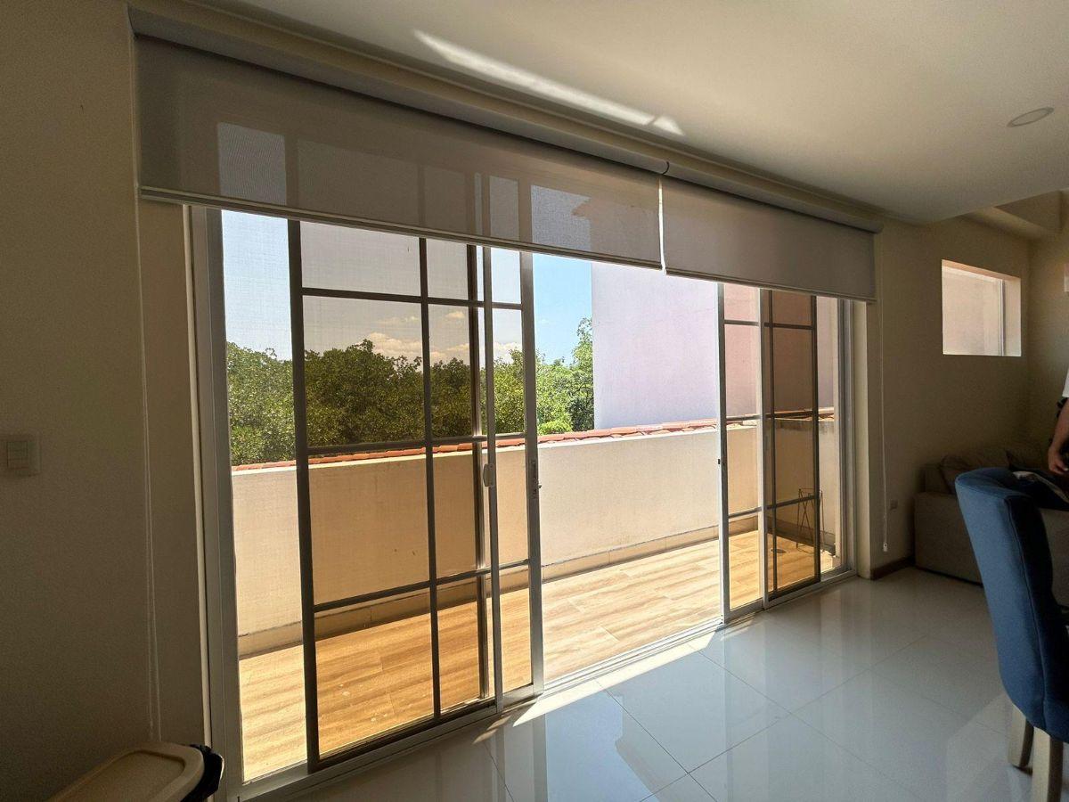 Vendo Moderno y Amplio Loft Amoblado de Doble Altura en Torre Baro Terranostra, Guayas — imagen 10