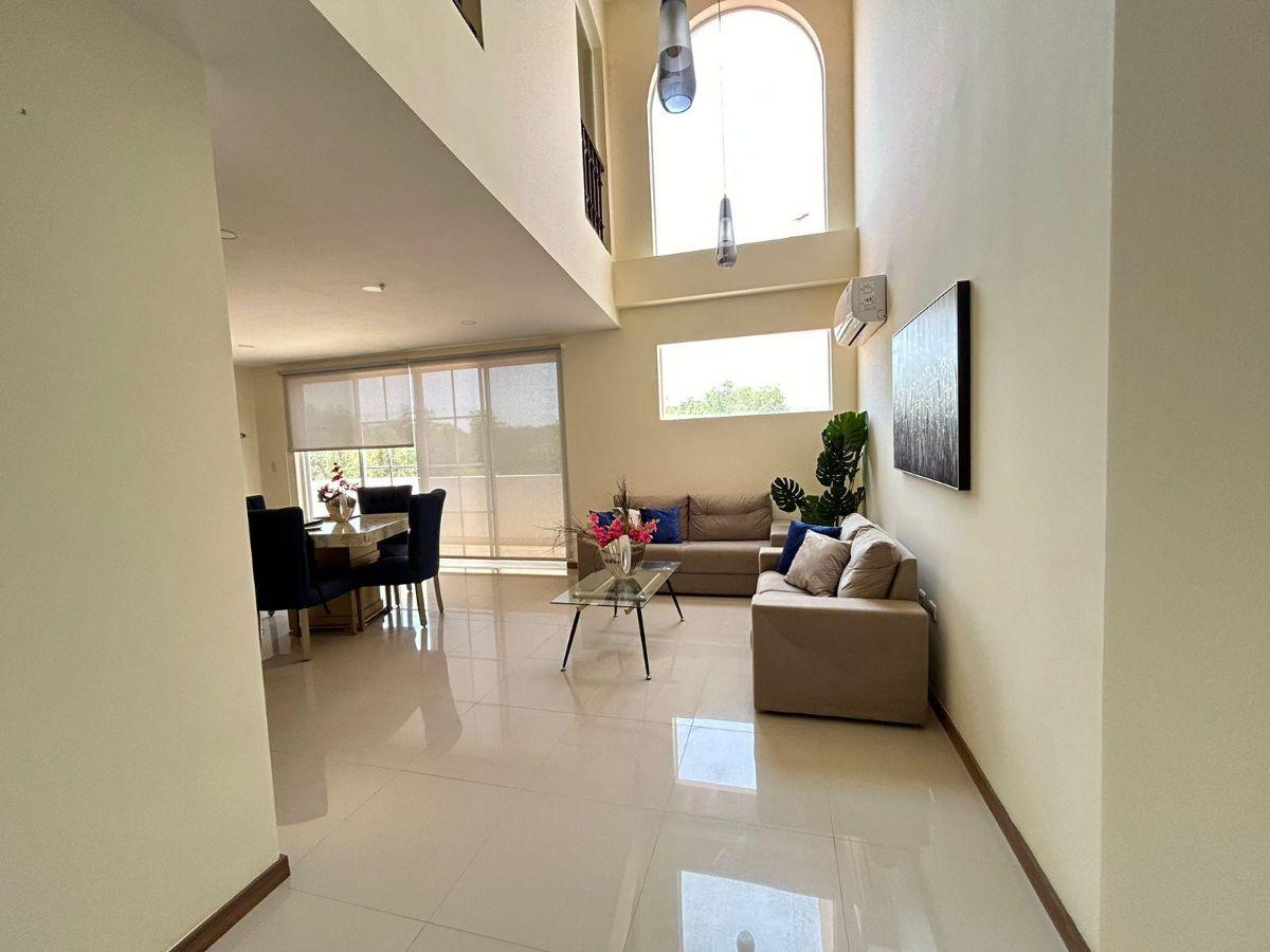 Vendo Moderno y Amplio Loft Amoblado de Doble Altura en Torre Baro Terranostra, Guayas — imagen 7
