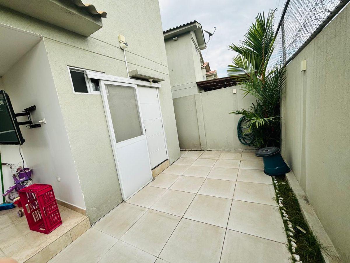 Venta de Casa Urbanización Casa Laguna Et Brisana - A. Maidana, Guayas — imagen 4
