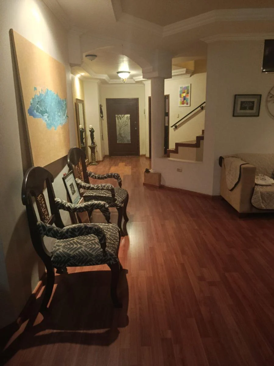 Está Propiedad Es Una Joya Inmobiliaria Auto - Sustentable. con Sus 390 m² de Construcción. Guayas — imagen 8