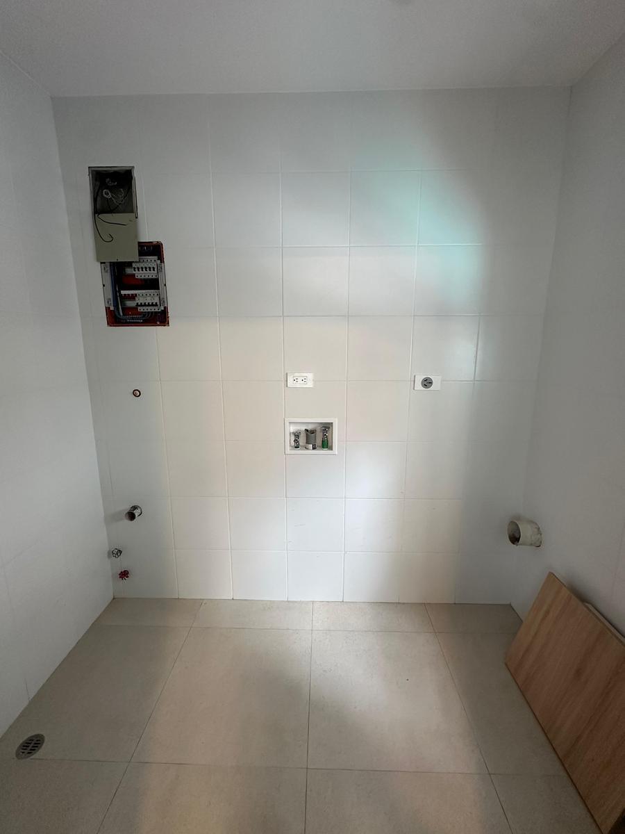 Cwu. Venta Suite con Parquadero. Piso 8 - La Carolina — imagen 5