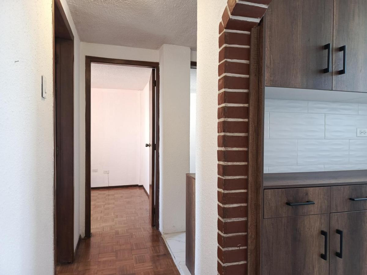 Departamento en Venta, El Inca Confortable Seguro Cerca de La Udla — imagen 8