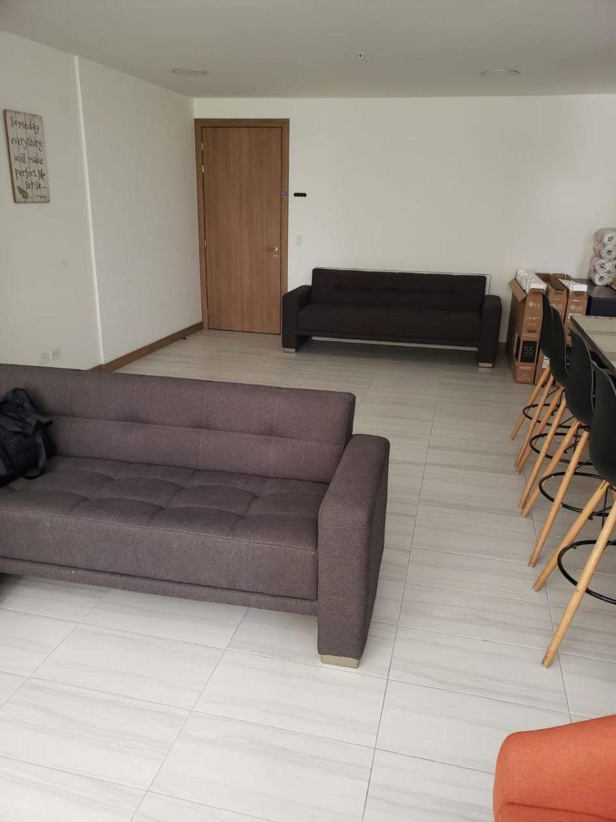 Vendo Hermoso Departamento en El Sector El Batán con Dos Amplias Balcones — imagen 7