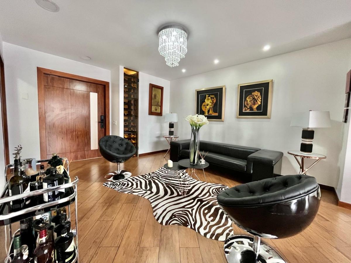 Venta de Exclusivo Departamento 3 Dorm. en La Gonzalez Suarez — imagen 10