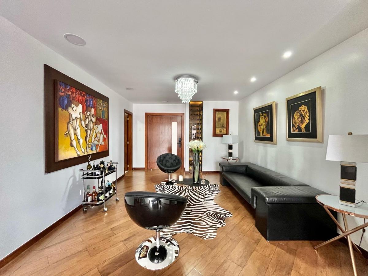 Venta de Exclusivo Departamento 3 Dorm. en La Gonzalez Suarez — imagen 9