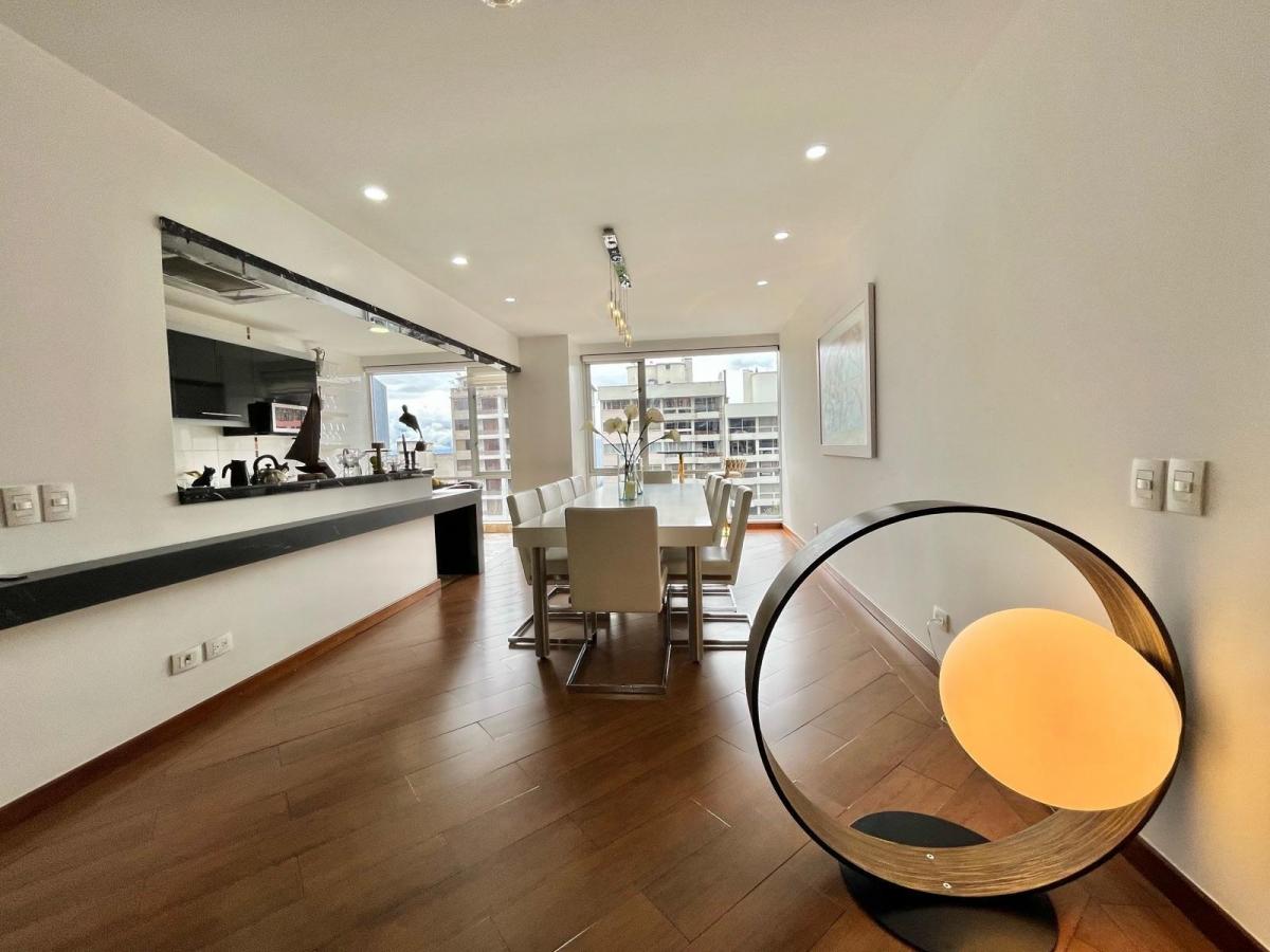 Venta de Exclusivo Departamento 3 Dorm. en La Gonzalez Suarez — imagen 8