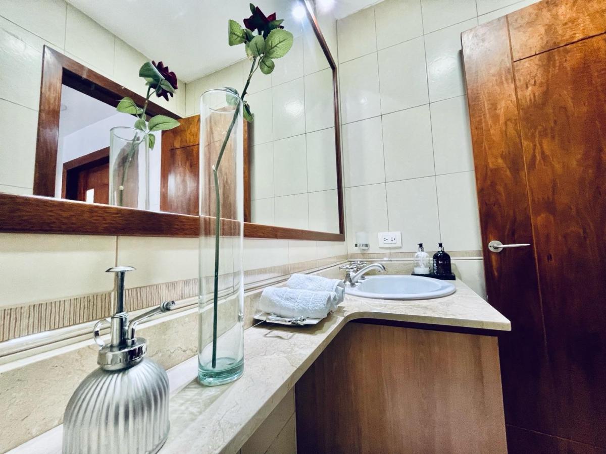 Venta de Exclusivo Departamento 3 Dorm. en La Gonzalez Suarez — imagen 4