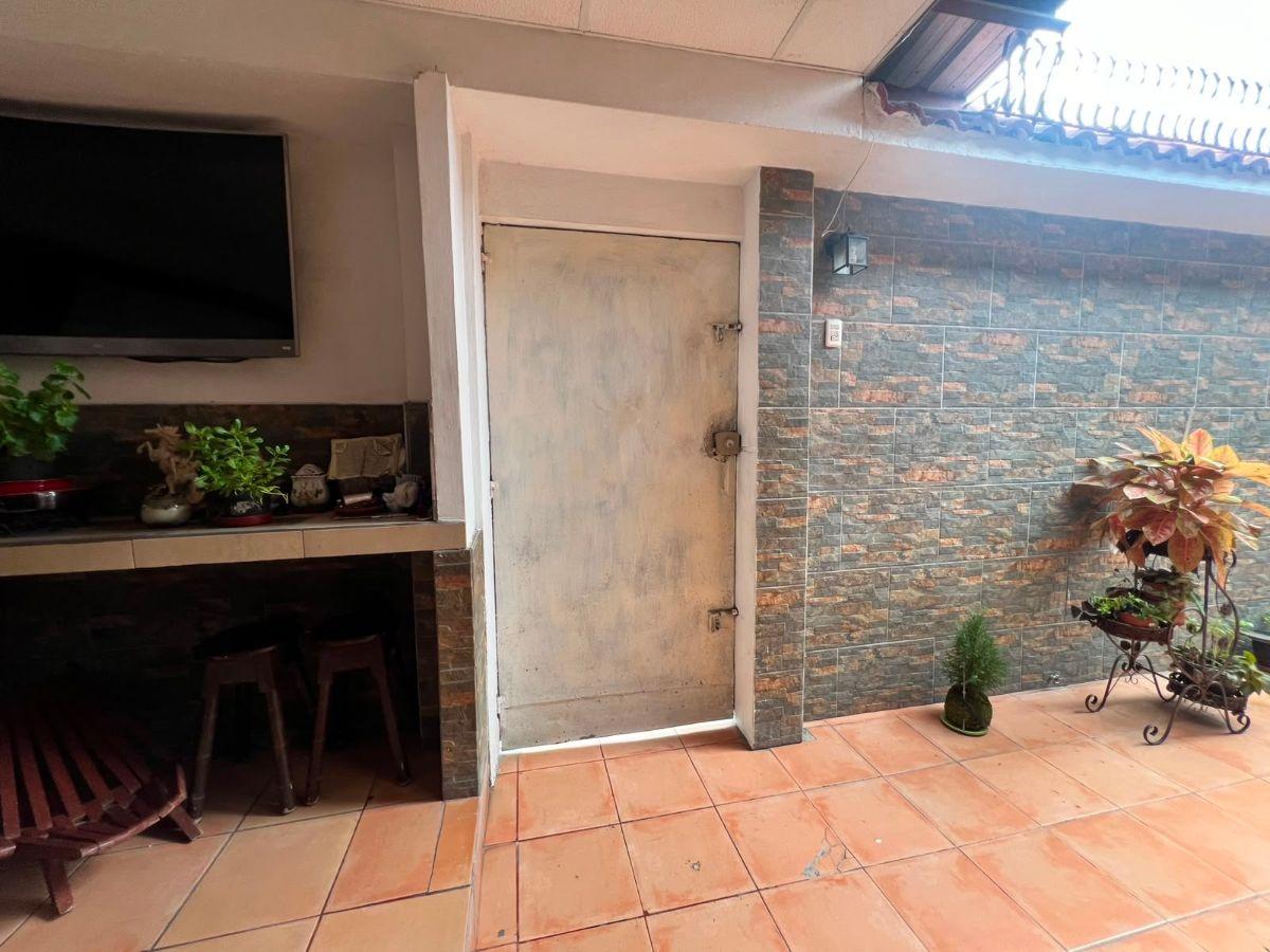 Se Vende Casa Bien Mantenida en Samanes 2, Guayas — imagen 3