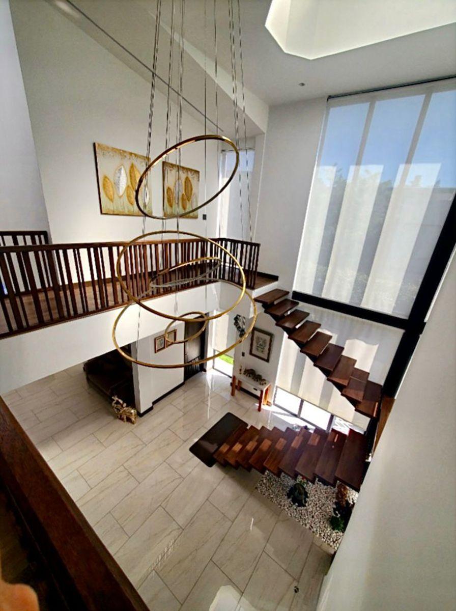 Casa de Lujo de Venta en Urbanización Aaa — imagen 6