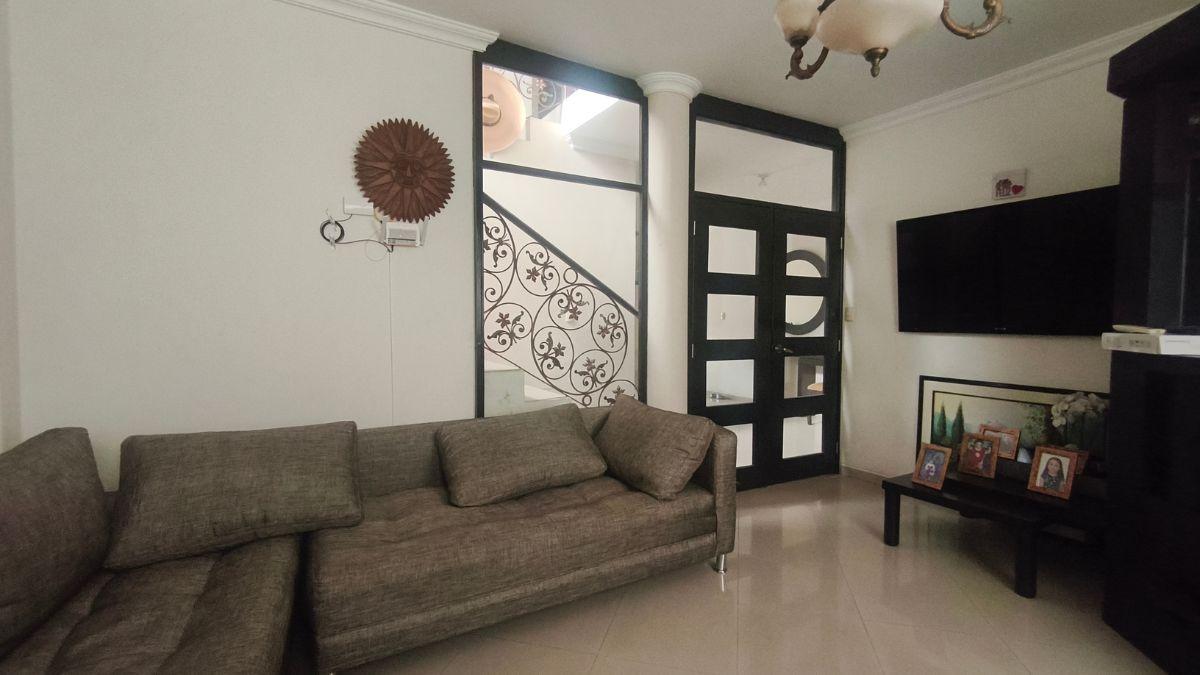 Venta Casa Esquinera Piscina Urb. Portal Al Sol – Vía a La Costa, Guayas — imagen 9