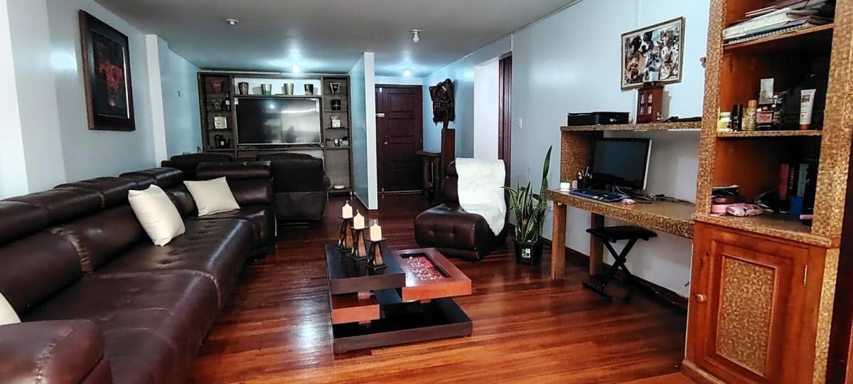 Venta de Oportunidad Amplio Departamento con Ampliacion de La Cocina Sector Mastodontes Carcelen — imagen 7