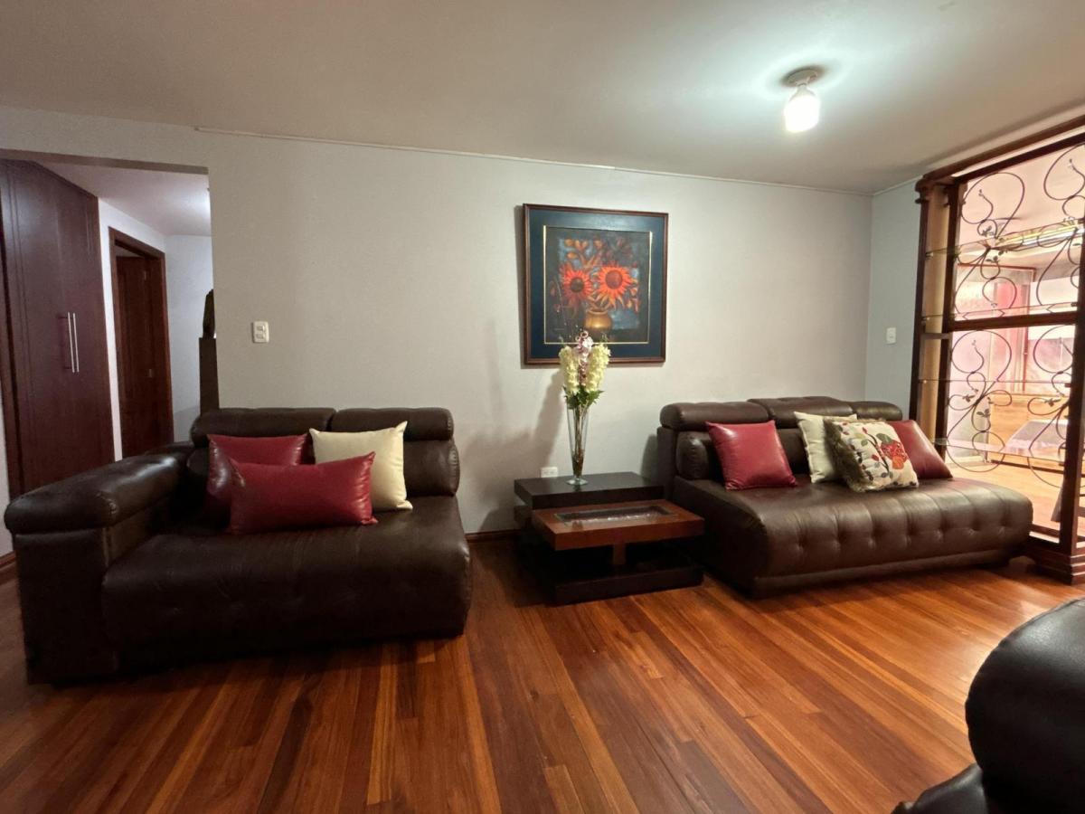 Venta de Oportunidad Amplio Departamento con Ampliacion de La Cocina Sector Mastodontes Carcelen — imagen 6