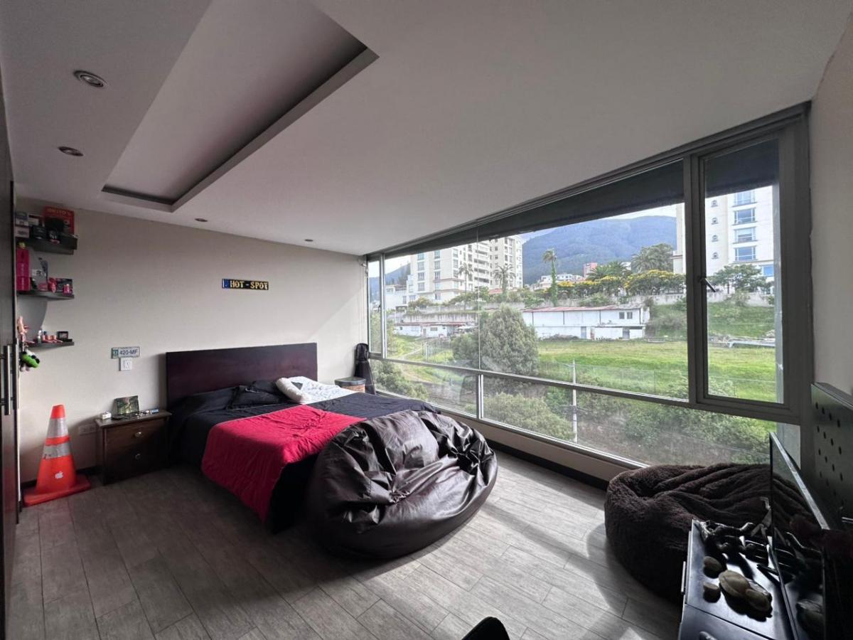 Venta Departamento de 3 Habitaciones Cada Uno con Su Baño, Sector Quito Tennis — imagen 8