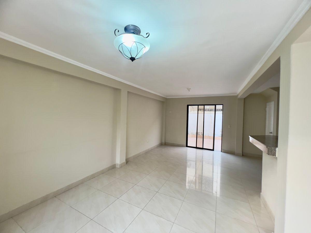 Vendo Casa de Dos Plantas de 3 Dorm. en Urbanización Volare. Av León Febres Cordero, Guayas — imagen 10