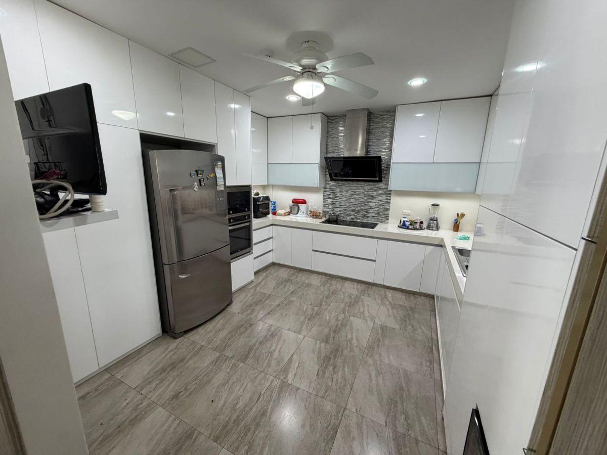 Vendo Departamento en Los Ceibos, Guayas — imagen 7