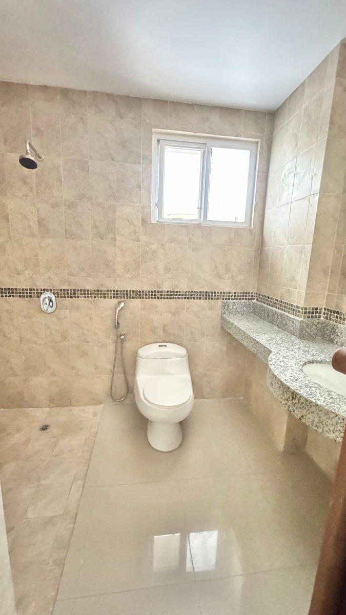 Vendo Departamento en Terranostra, de 3 Dorm. c/u con Su Baño en Planta Baja. Guayas — imagen 9