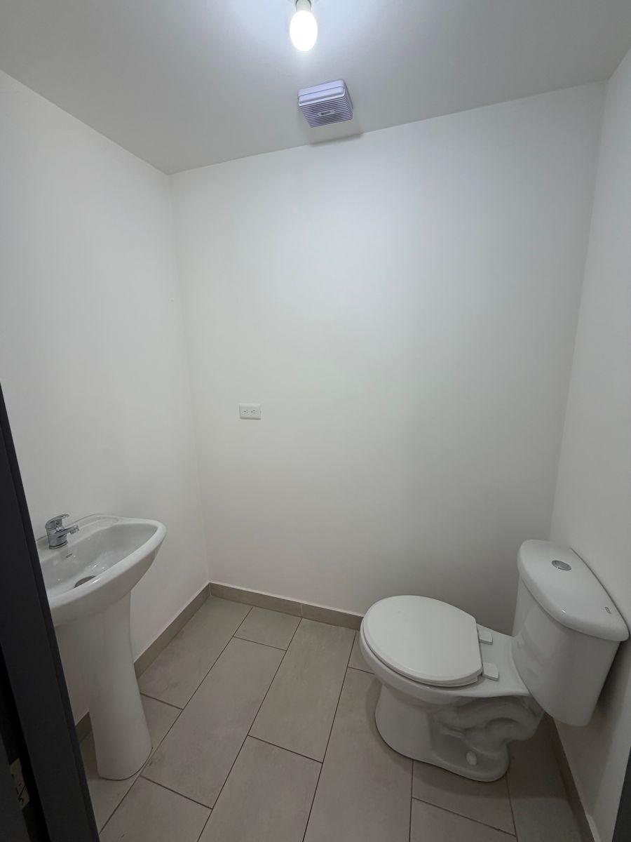 Hermosas Casas Venta por Estrenar Sector Tumbaco — imagen 6