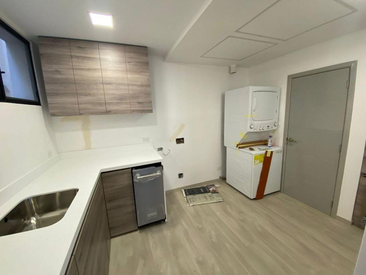 Bosques de Castilla Departamento Remodelado Moderno, Guayas — imagen 3