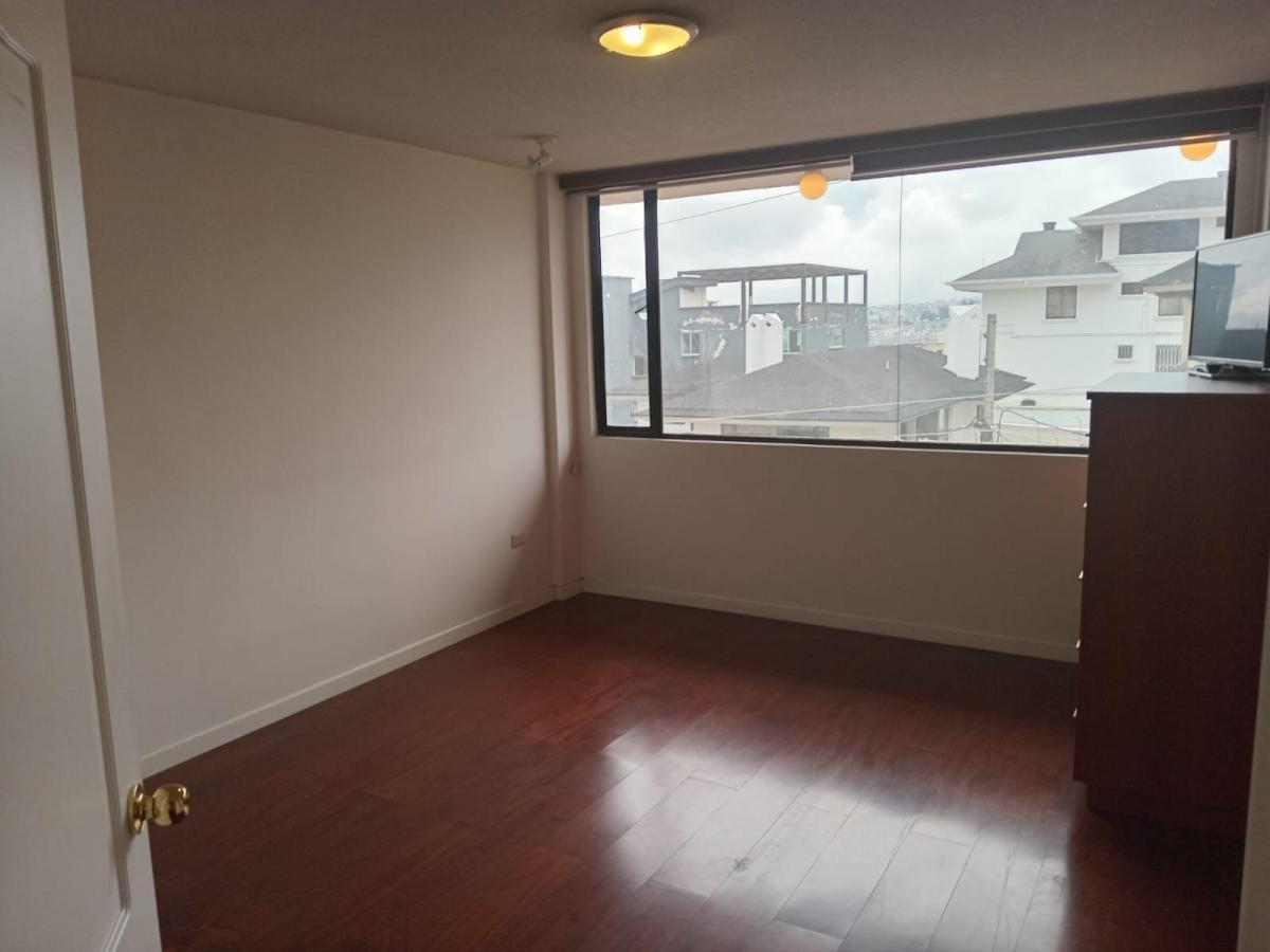 Fcm Venta Departamento 3 Dorm. Dentro Urb El Condado. Provincia de Pichincha — imagen 10