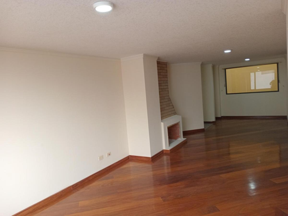 Venta Departamento Urb. Mastodontes. Norte Quito — imagen 5